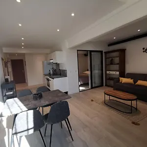 https://azur-appart-sud.fr-provencehotel.com